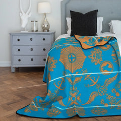 Victoria England Badges of the Brave Peacock Yolk Nat Throw