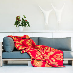 Victoria England Badges of the Brave Scarlet Gold Black Throw